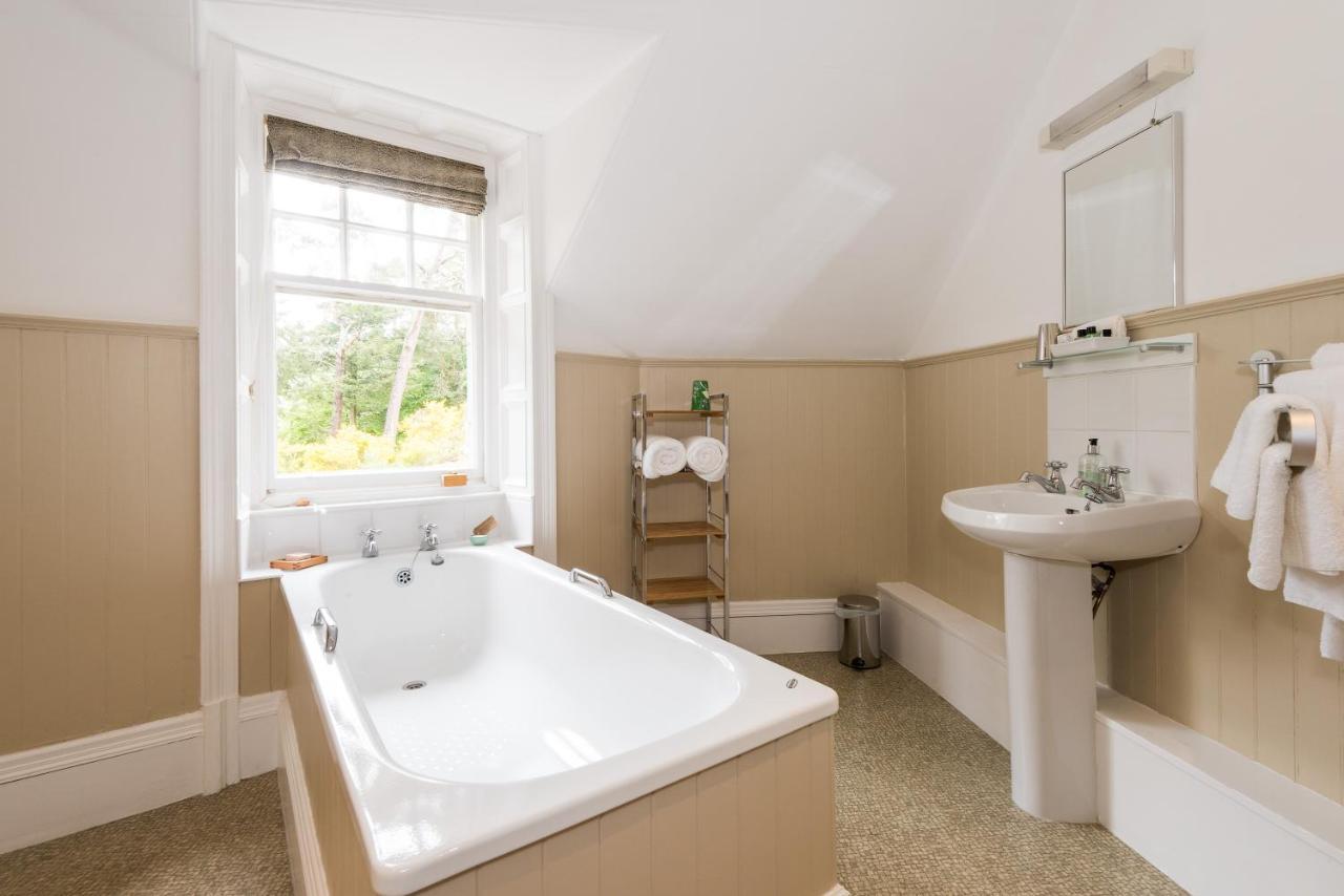 Coig Na Shee Guest House Newtonmore Exterior photo